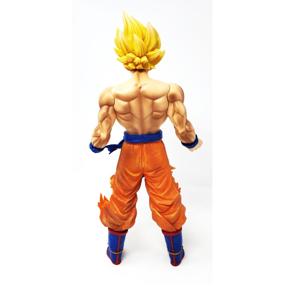 13" Tall Figurine "Son Goku" Super Saiyan Fighting Yellow Hair